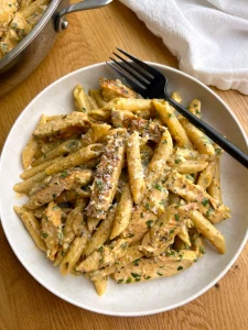 Garlic Parmesan Chicken and Pasta (One-Pan)